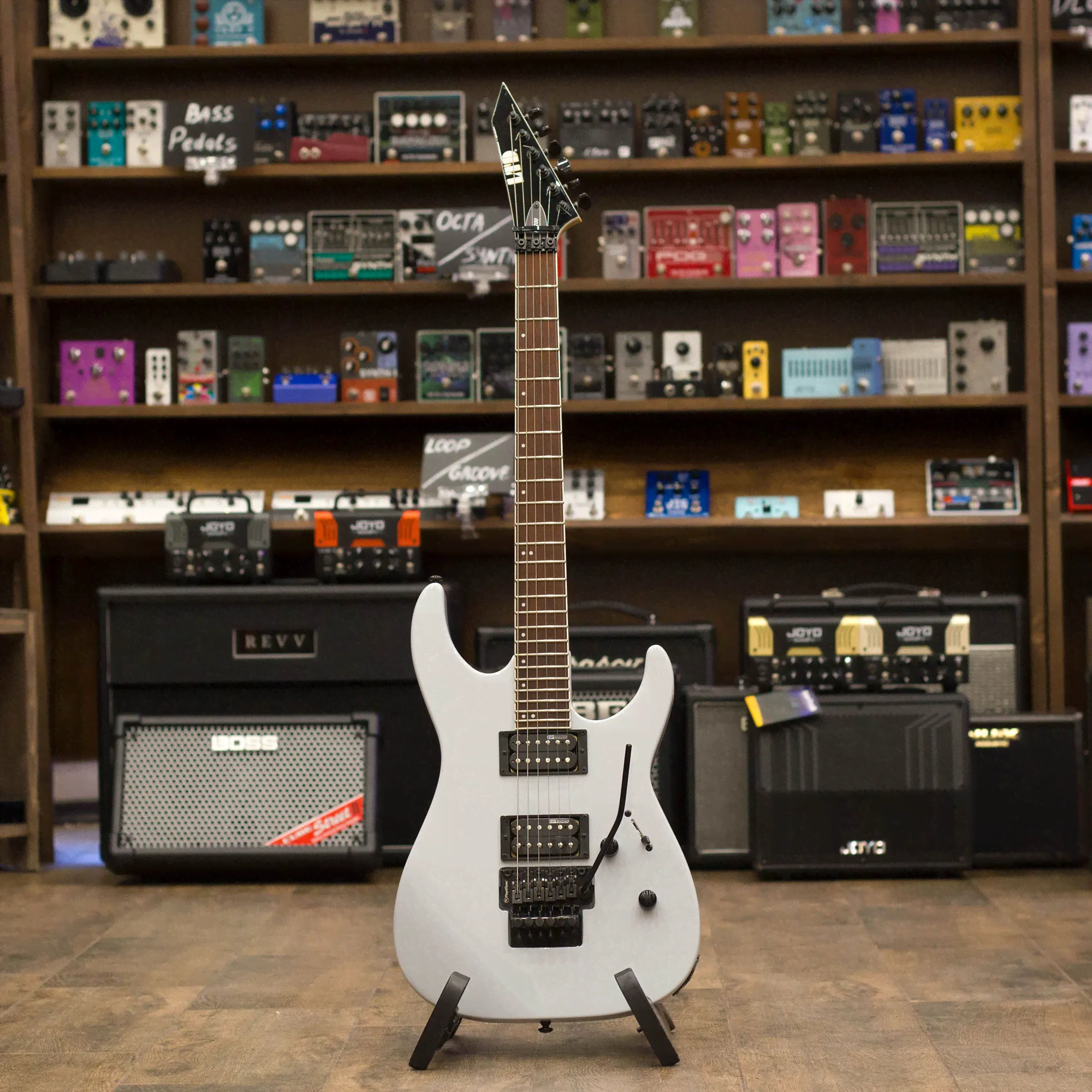 ESP LTD M-200 Agry (used)-0